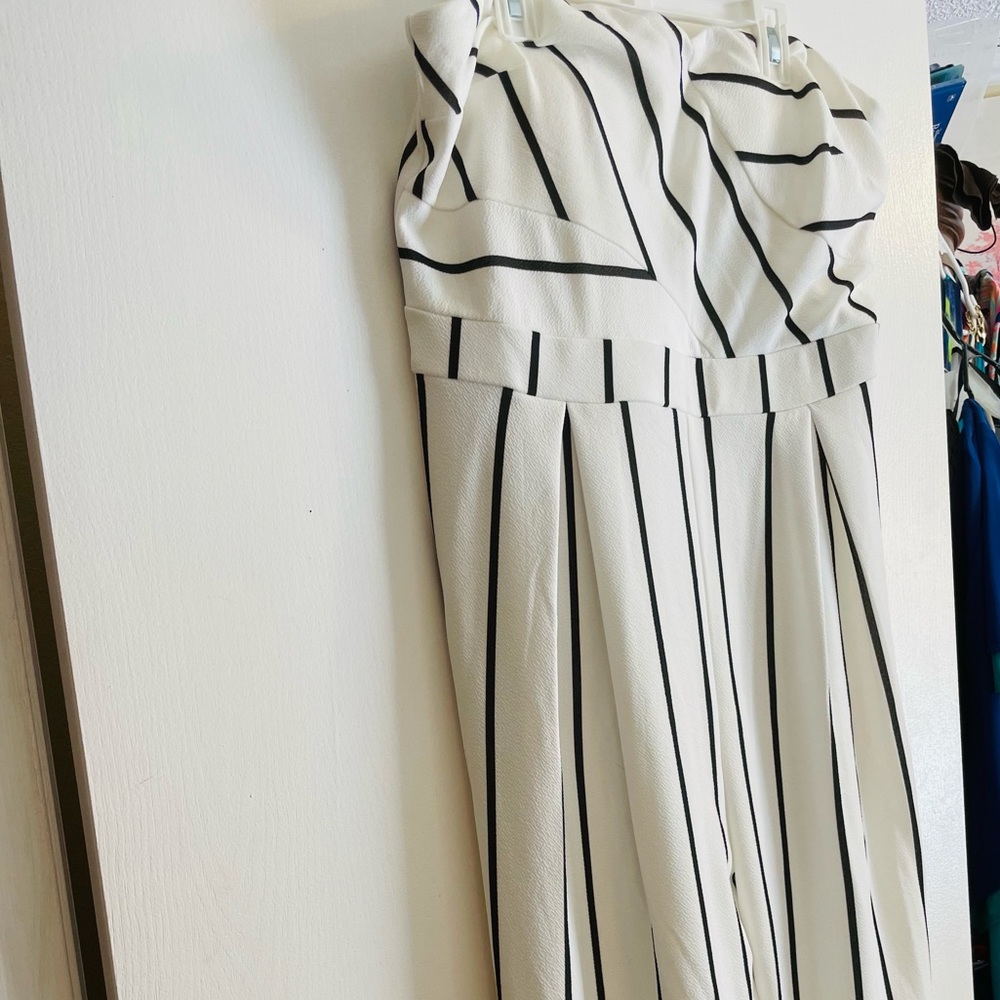 Venus white and black striped jumpsuit - Picture 2 of 11